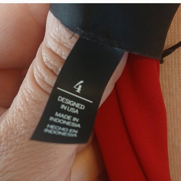 BNWT WHBM Elegant Red Halter Dress SZ 4 - Picture 9 of 10